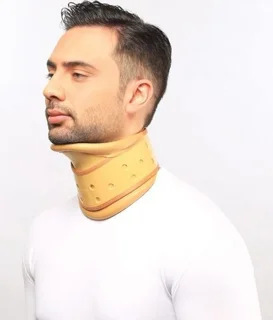 گردن بند طبی سخت چانه دار آدور مدل 110061